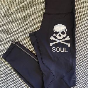 Soul Cycle Lululemon leggings